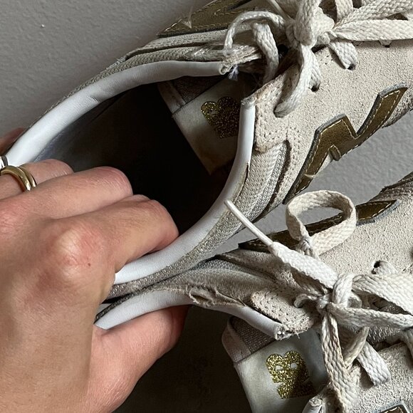 New Balance x J Crew 520 Gold and Cream Sneakers, Size 10 - Picture 7 of 7